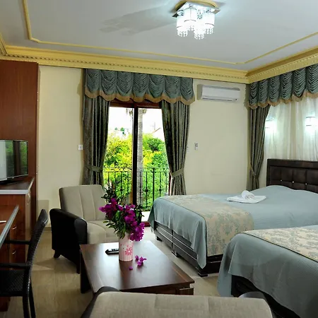 Hotel Riverside Garden